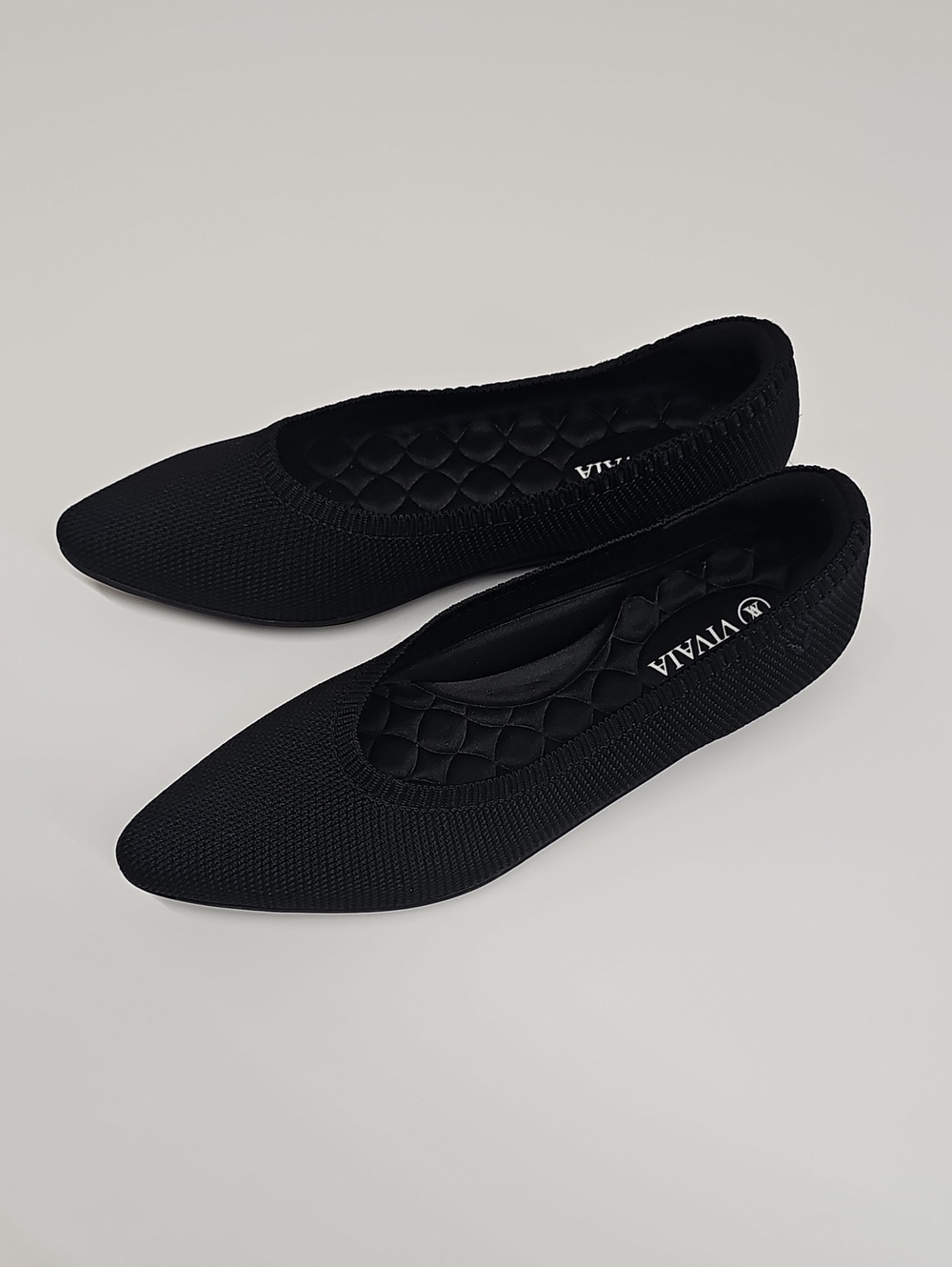 VIVALA Black Pointed Knit Ballet Flats Size 6 (36)